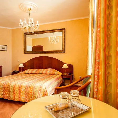 Avenue By F-hotels מלון