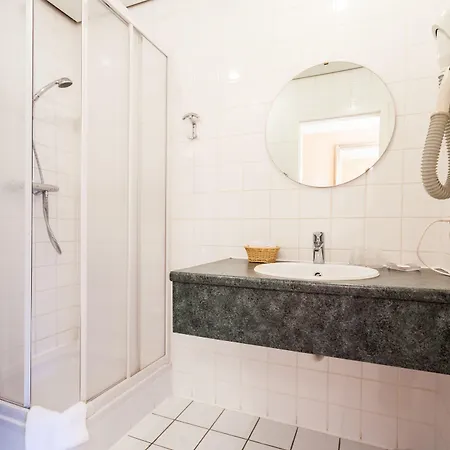 Hotel Avenue By F-hotels