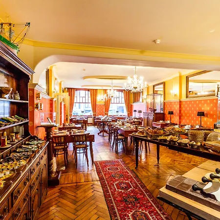 מלון Avenue By F-hotels 3*