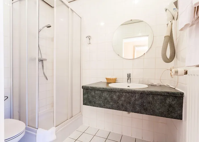 Hotel Avenue By F-hotels